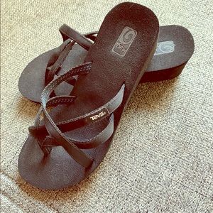Teva strappy black sandals